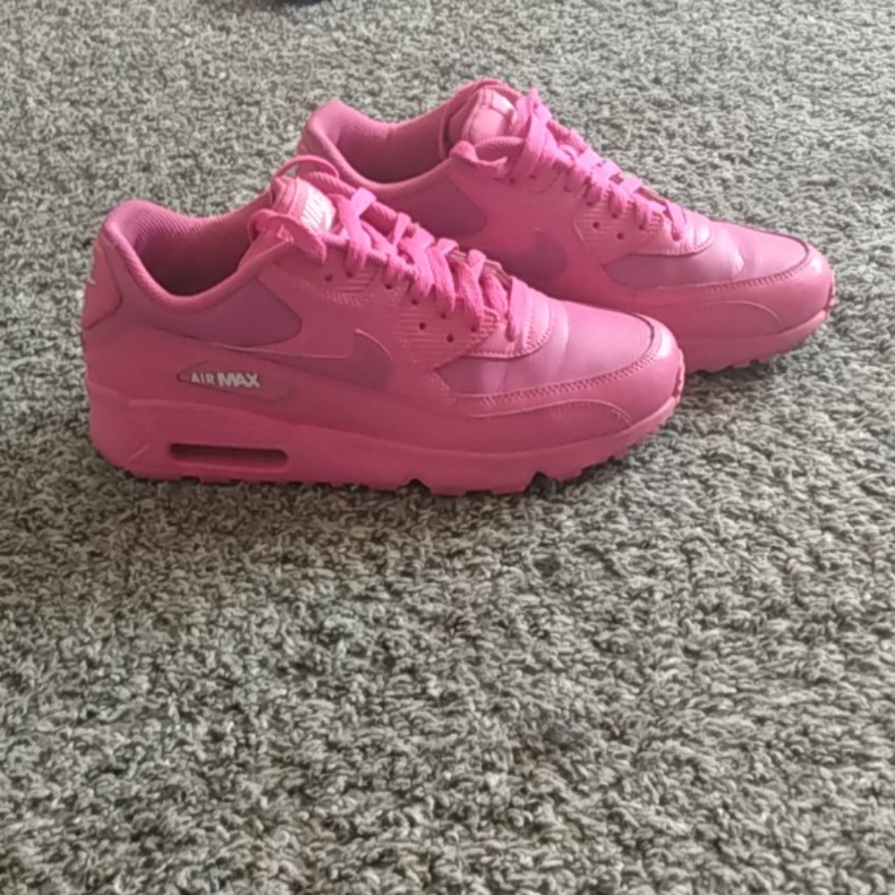Shoes - Picture 2 of 3